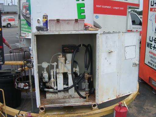 Truck Rental Agency «U-Haul Moving & Storage of Carlen», reviews and photos, 2507 Government St, Mobile, AL 36606, USA