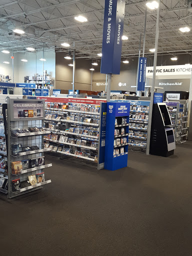 Electronics Store «Best Buy», reviews and photos, 3700 Mandela Pkwy, Oakland, CA 94608, USA