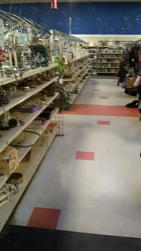 Thrift Store «Volunteers of America Thrift Store– Macsway Avenue», reviews and photos
