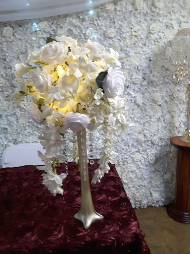 Florist «Floreria La Orquidea», reviews and photos, 510 S 1st St, Yakima, WA 98901, USA