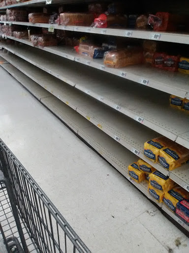 Grocery Store «H-E-B Grocery», reviews and photos, 200 W Hopkins St, San Marcos, TX 78666, USA