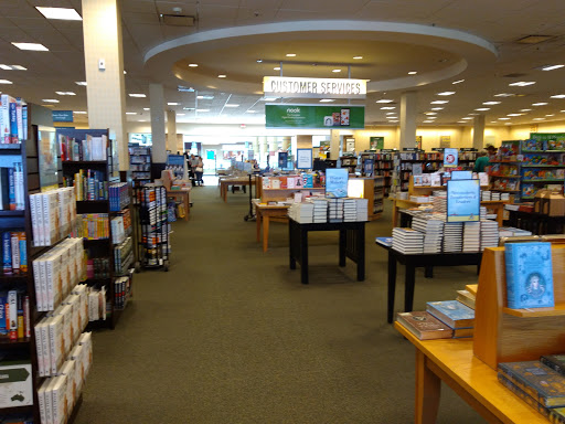 Book Store «Barnes & Noble», reviews and photos, 113 W County Center, Des Peres, MO 63131, USA
