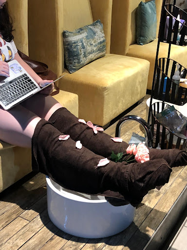 Beauty Salon «Studio 7 The Salon and Spa», reviews and photos, 800 N Charles St, Baltimore, MD 21201, USA