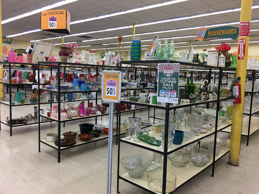 Thrift Store «Thrift Town», reviews and photos, 5700 Manchaca Rd #240, Austin, TX 78745, USA