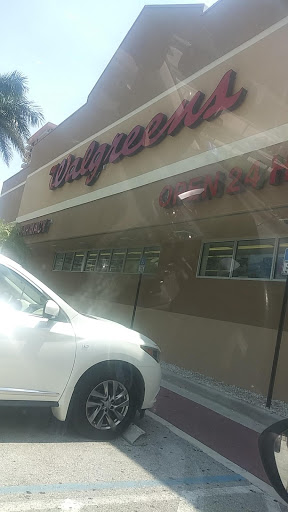 Drug Store «Walgreens», reviews and photos, 17534 Collins Ave, Sunny Isles Beach, FL 33160, USA