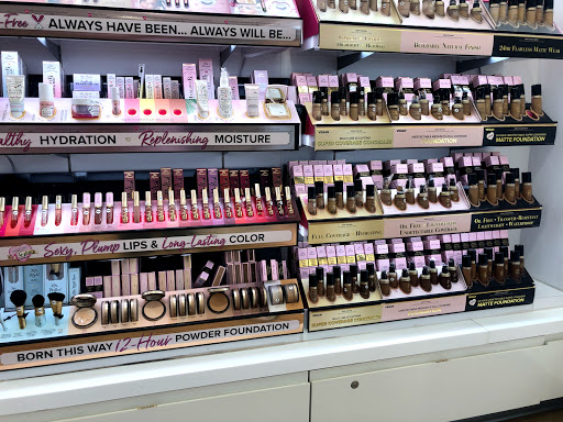 Hair Salon «Ulta Beauty», reviews and photos, 1750 Demille Rd, Lapeer, MI 48446, USA