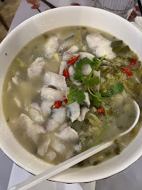 Soupe de poulet du Restaurant chinois Yummy Noodles 渔米酸菜鱼 川菜 à Paris - n°11