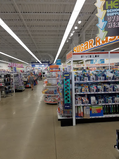 Variety Store «Five Below», reviews and photos, 8317 E Twelve Mile Rd, Warren, MI 48093, USA