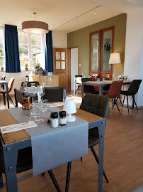 Atmosphère du Restaurant hotel entre nous à Rozoy-sur-Serre - n°2