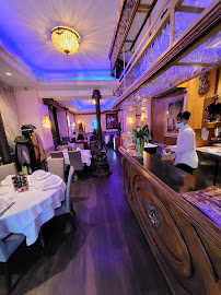 Atmosphère du Restaurant Indien SURAJ Paris - n°14
