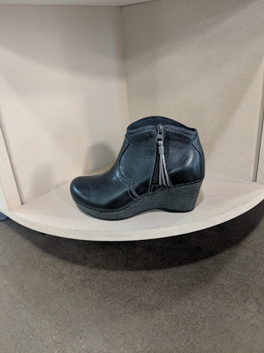 Shoe Store «Dansko Company Store», reviews and photos, 33 Federal Blvd, West Grove, PA 19390, USA
