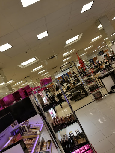 Shopping Mall «Monmouth Mall», reviews and photos, 180 New Jersey 35, Eatontown, NJ 07724, USA