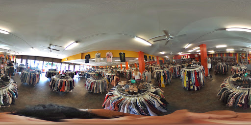 Used Clothing Store «Buffalo Exchange Austin», reviews and photos, 2904 Guadalupe St, Austin, TX 78705, USA