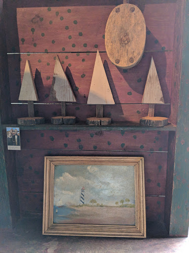 Antique Furniture Store «Hip and Humble», reviews and photos, 401 E Main St, Berryville, VA 22611, USA