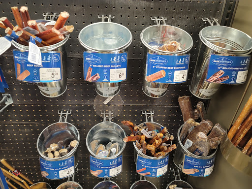 Pet Supply Store «Petco Animal Supplies», reviews and photos, 1419 Towne Square Blvd NW, Roanoke, VA 24019, USA