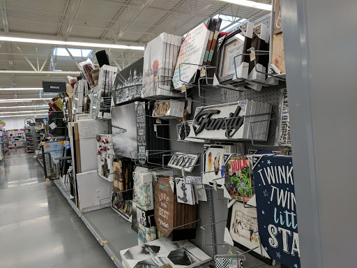 Discount Store «Walmart», reviews and photos, 6501 Veterans Memorial Pkwy, Crestwood, KY 40014, USA