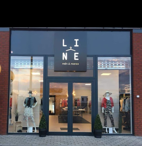 Line ( Boutique prêt-à-porter féminin)