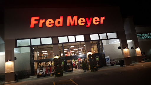 Grocery Store «Fred Meyer», reviews and photos, 2801 Bickford Ave, Snohomish, WA 98290, USA