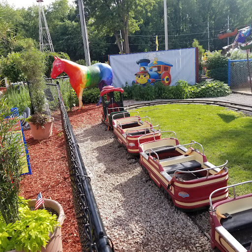 Amusement Center «Sluggers & Putters», reviews and photos, 333 Lafayette Dr NW, Canal Fulton, OH 44614, USA