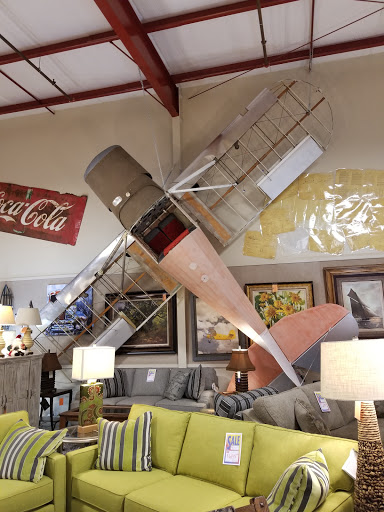 Furniture Store «Hometown Furniture Center», reviews and photos, 2665 S Santiam Hwy, Lebanon, OR 97355, USA