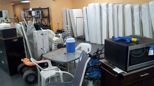 Non-Profit Organization «Society of St. Vincent de Paul - Mesa Thrift Store», reviews and photos, 2352 W Main St, Mesa, AZ 85201, USA