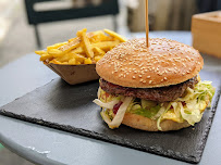 Plats et boissons du Restaurant Le burger des Pyrénées à Aspet - n°1