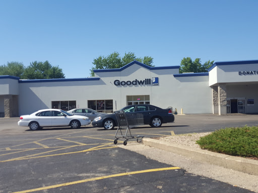 Goodwill Industries Sterling, 2216 E 4th St, Sterling, IL 61081, USA, 