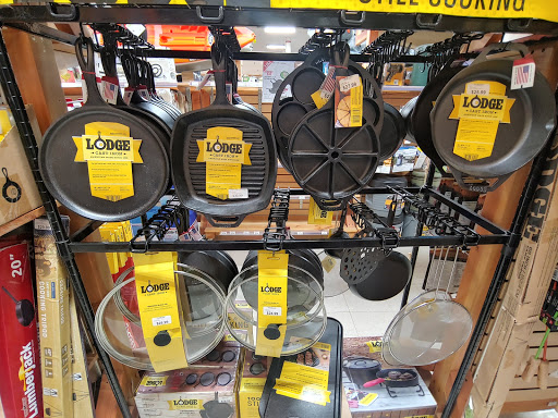 Outdoor Sports Store «Fin Feather Fur Outfitters - Cleveland», reviews and photos, 18030 Bagley Rd, Middleburg Heights, OH 44130, USA