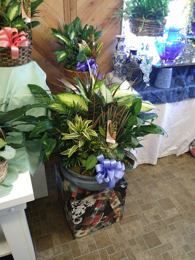 Florist «The House of Flowers», reviews and photos, 821 Berkley Rd, Auburndale, FL 33823, USA
