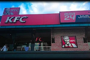 KFC Restaurant R&R, Labu, Negeri Sembilan. image