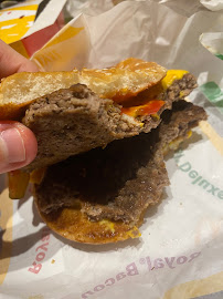 Cheeseburger du Restauration rapide McDonald's à Rots - n°4