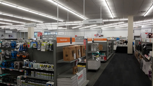 Office Supply Store «Staples», reviews and photos, 165 Middlesex Ave, Somerville, MA 02145, USA