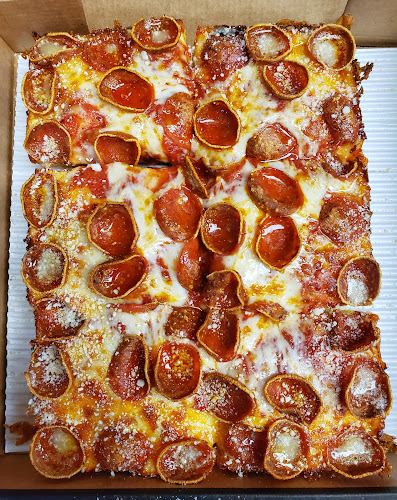 #6 best pizza place in Austin - Jet's Pizza
