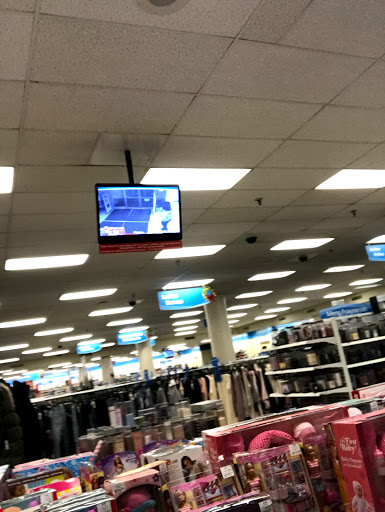 Clothing Store «Ross Dress for Less», reviews and photos, 6298 Seven Corners Center, Falls Church, VA 22044, USA