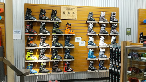 Camping Store «REI», reviews and photos, 400 El Paseo de Saratoga, San Jose, CA 95130, USA