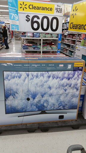 Discount Store «Walmart», reviews and photos, 950 Edwards Ferry Rd NE, Leesburg, VA 20176, USA