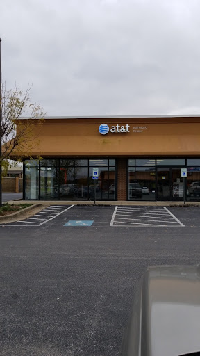 Cell Phone Store «AT&T Authorized Retailer», reviews and photos, 125 Sam Walton Dr #105, Russellville, KY 42276, USA