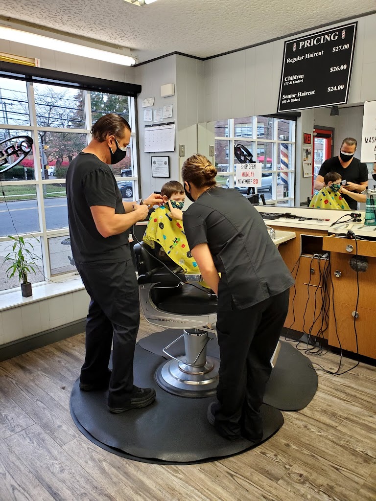 Andrew's Barber Shop 08106