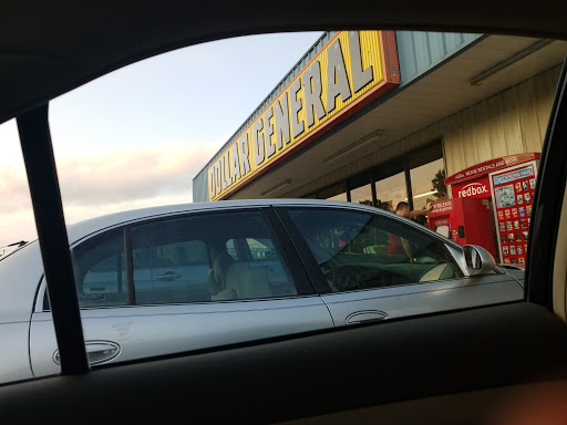 Discount Store «Dollar General», reviews and photos, 901 Lewark St, Coffeyville, KS 67337, USA