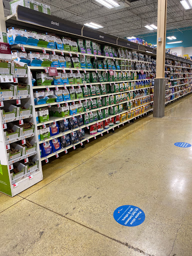 Pet Supply Store «PetSmart», reviews and photos, 700 N Milwaukee Ave, Vernon Hills, IL 60061, USA