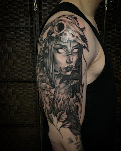 Explore ohana tattoo ideas, creative tattoo ideas in Appleton, available at Carlieyed Tattoo