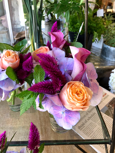 Florist «Sidelines Custom Floral Designs, Inc», reviews and photos, 511 E 135th St, Kansas City, MO 64145, USA