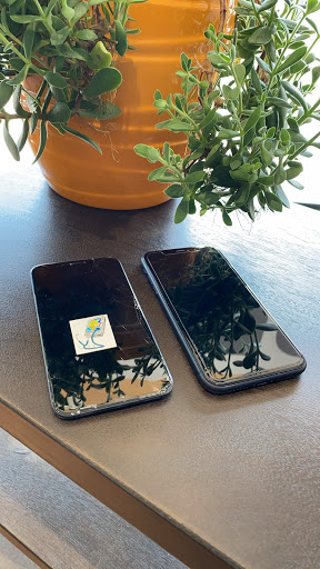 Electronics Repair Shop «Cellfone MD - cell phone repair», reviews and photos, 7637 N Milwaukee Ave, Niles, IL 60714, USA