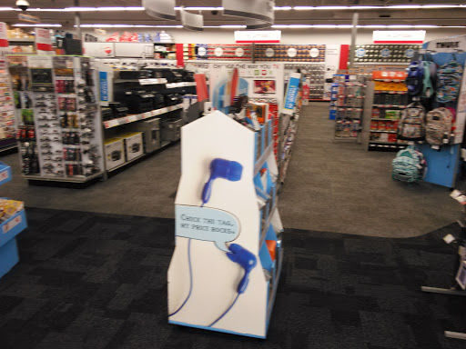 Office Supply Store «Staples», reviews and photos, 6104 Sepulveda Blvd, Van Nuys, CA 91411, USA