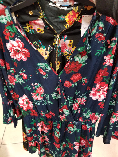 Clothing Store «Burlington Coat Factory», reviews and photos, 31940 Gratiot Ave, Roseville, MI 48066, USA