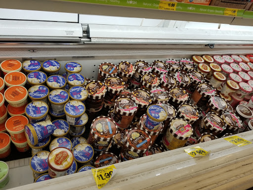 Grocery Store «Grocery Outlet Bargain Market», reviews and photos, 2079 23rd St, San Pablo, CA 94806, USA