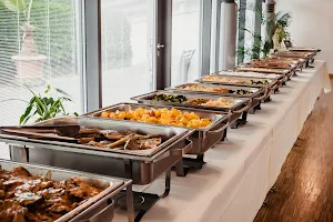 RelaxX Catering image