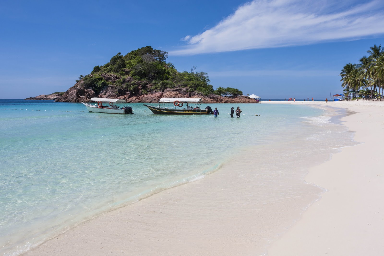 Photo of Pasir Panjang beach with turquoise pure water surface
