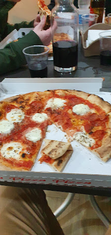 Pizzeria Acqua & Farina 03043 Caira FR, Italia