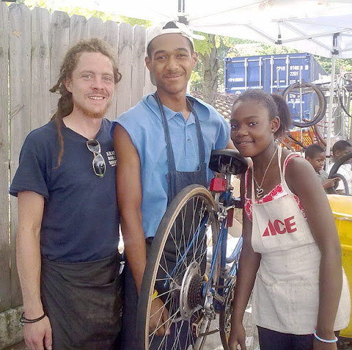 Bicycle Repair Shop «Blackstone Bicycle Works», reviews and photos, 6100 S Blackstone Ave, Chicago, IL 60637, USA